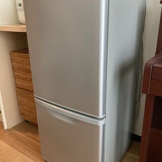 【あげます(日・祝日)】冷蔵庫138L(グレー)
