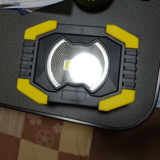 単三乾電池駆動　LEDワークライト　新品未使用
