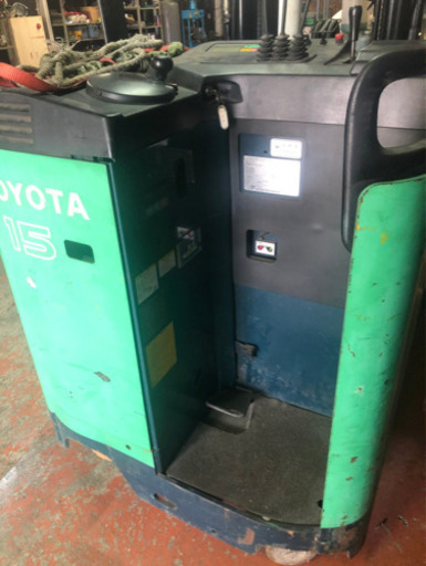 トヨタ ハイマスト フォークリフト 値引き相談に乗ります。