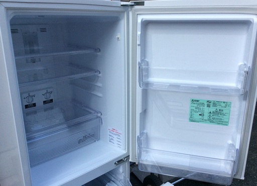 【RKGRE-466】特価！三菱/146L 2ドア冷凍冷蔵庫/MR-P15EA-KW/中古品/2016年製/当社より近隣無料配達！