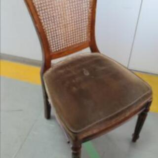 カリモク　高級椅子