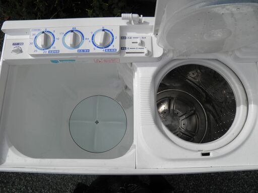 HITACHI　二層式洗濯機　２０１６年製