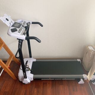 YOIHI フリルギャザージャケットエクリュ[値下げ] 取りに来ていただける方