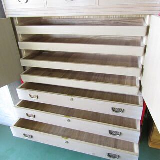 N1602・美品 高級 桐ダンス 総桐たんす 着物箪笥 引き出し 鍵付き 伝統工芸品 高さ173ｃｍ 横幅115ｃｍ 桐箪笥 家具 インテリア