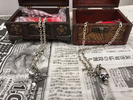 受付終了 パイレーツオブカリビアングッズ他海賊風アクセサリー計3種 とりずむ 北越谷のアクセサリー ネックレス の中古 古着あげます 譲ります ジモティーで不用品の処分