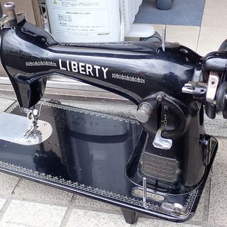 札幌 LIBERTY レトロミシン 黒くて重い 鉄製 現状渡し ...