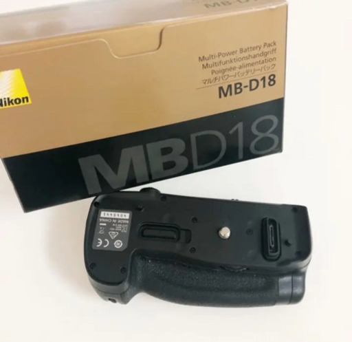 NikonマルチバッテリーパックMB-D18 未使用