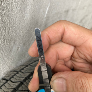 スタッドレスホイール付 2018年 4本セット 185／60R15 84Q フィット