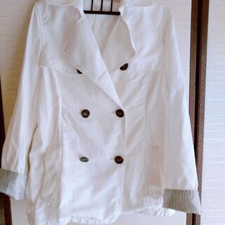 白いジャケット