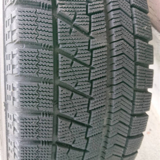 ［受渡し予定者様、決まりました］スタッドレスタイヤ　215/65R16