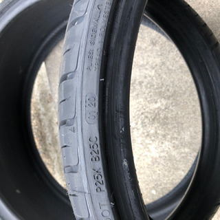 ストア DELINTE 22インチ 235/30ZR22 90W/XL