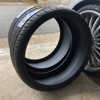 DELINTE 22インチ 235/30ZR22 90W/XL