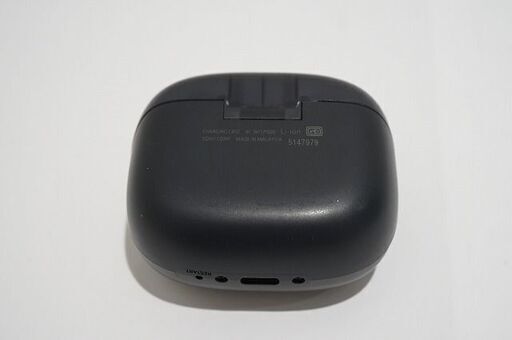 ソニー WF-SP900ソニー 完全ワイヤレスイヤホン WF-SP900 : Bluetooth対応 左右分離型 防滴仕様 4GBメモリ内蔵 2018年モデル / マイク付き /ブラックorホワイト(f09290132-1-112)