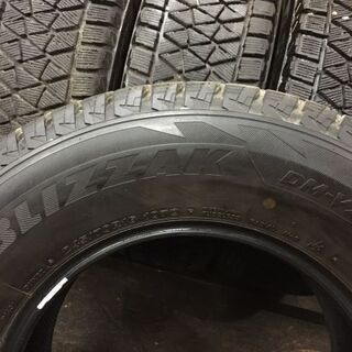 BS BLIZZAK DM-V2 245/70R16 16インチ スタッドレス 4本 2014年製 バリ溝 テラノ ビッグホーン トライトン等 (VTO200) クレジットカード QR決済可能