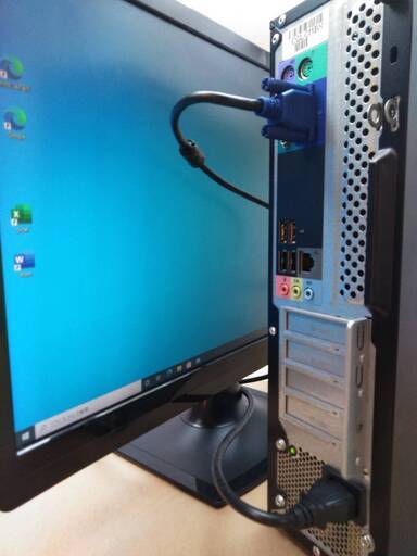 □名古屋近郊無料持参！【美品！快速動作！SSD(新品)搭載機！DELL