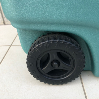 コールマン 強力保冷力大型タイヤ付クーラーボックス