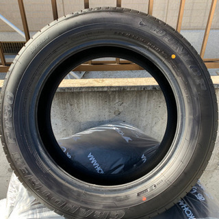 225／60 R18(18インチ)タイヤ ハリアー新車取外し