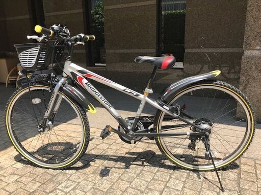 ブリジストン26インチ自転車。2回しか使用しておりません。10000でお譲りします