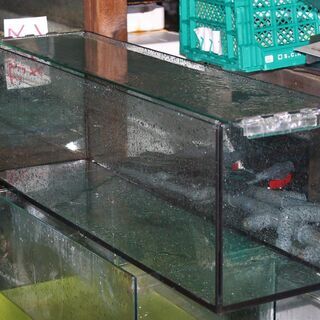中古　９０×２５×ｈ３０　オールガラス水槽