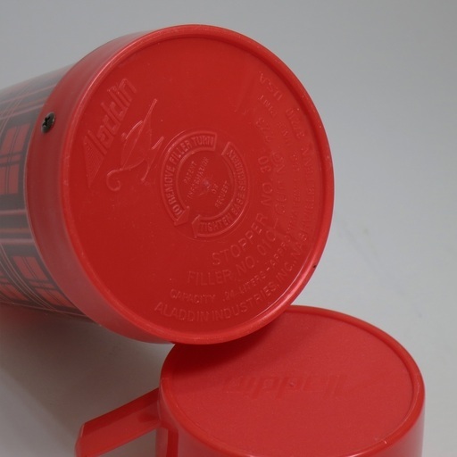 Aladdin アラジン 昭和レトロ ヴィンテージ 水筒 卓上魔法瓶 チェック柄 2本セット 美品 ムニムニ ｊｒ難波のインテリア雑貨 小物 その他 の中古あげます 譲ります ジモティーで不用品の処分