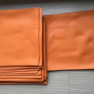 ランチョンマット・ステンレス製ナフキン立て