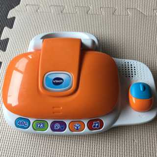 英語 知育玩具　VTech Tote and Go Laptop,