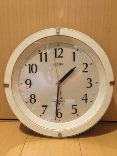 電波壁掛け時計