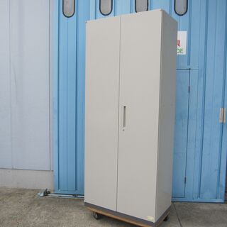 両開き書庫　ウチダ製　奥行450ｍｍ 両開き書庫 ウチダ製 奥行450mm