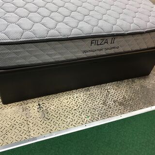 ニトリ　跳上式ダブルベッド　②