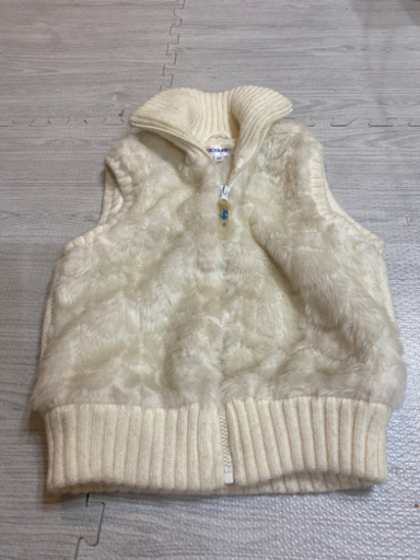 袖なしのモコモココート　ダウンコート　ジャケット　130