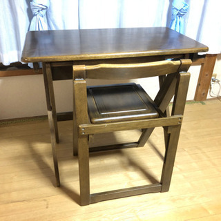 【購入予定者有り】折り畳みテーブル、折り畳み椅子のセット