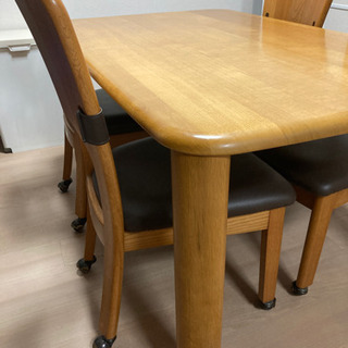 【ネット決済】マルニ　ダイニングテーブル +椅子4脚