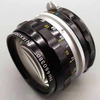 Nikon Nikkor-H Auto 28mm F3.5 Non-Ai Wide angle Lens - 吹田市