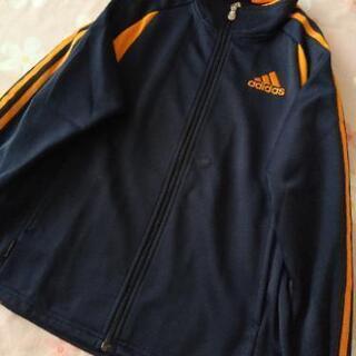 adidasｱﾃﾞｨﾀﾞｽ☆ｼﾞｬｰｼﾞ上のみ☆140cm☆ネイ...