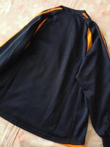 Adidasｱﾃﾞｨﾀﾞｽ ｼﾞｬｰｼﾞ上のみ 140cm ネイビー オレンジ Pero 姪浜のその他の中古あげます 譲ります ジモティーで不用品の処分