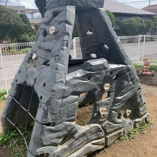 本格的クライミング　クライマーズマウンテン　　山型遊具　健康遊具