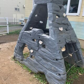 本格的クライミング　クライマーズマウンテン　　山型遊具　健康遊具