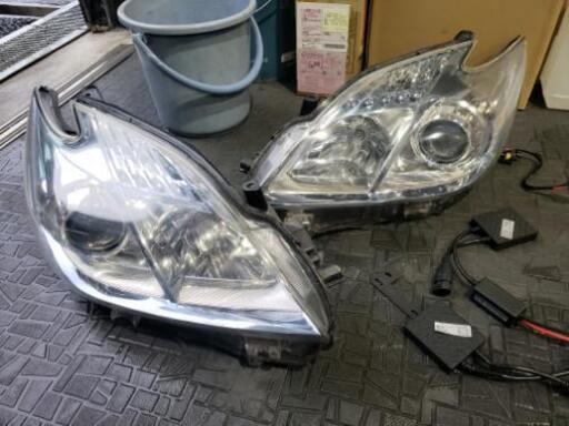 30プリウス  純正ヘッドライト HID