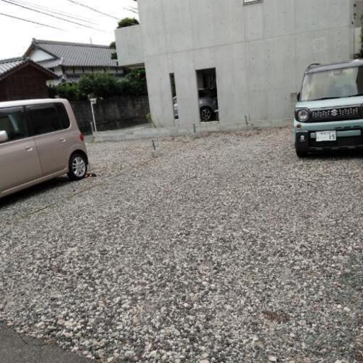 2台可 月極駐車場 広い一番奥のスペース イチゴ 国府のその他の不動産 住宅情報 無料掲載の掲示板 ジモティー