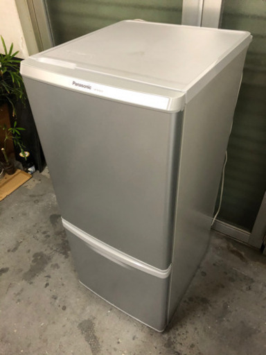 ■急募■Panasonic 冷凍冷蔵庫　パナソニック　nr-b146w グレー
