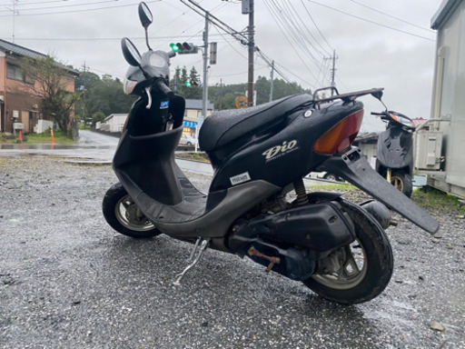 オートショップable 02100618LD ホンダ ライブディオ 黒 関東圏内 即日配送 激安配送料金3000円〜。 他にも多数出品中！！オートショップableで検索♩ 修理や買取も可能です！クレジット分割、代引き支払い可能！平均在庫日数3日 業者卸にも オートショップable 02100618LD ホンダ ライブディオ 黒 関東圏内 即日