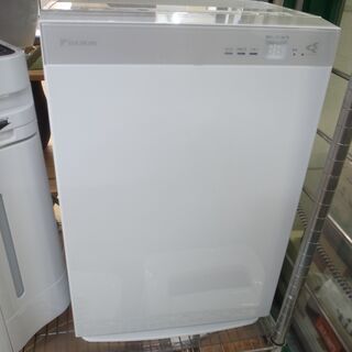 ダイキン 加湿空気清浄機 MCK70UE5-W 31畳 2018年製【モノ市場