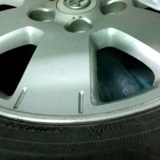 スタッドレスタイヤ1シーズン使用！トヨタノア