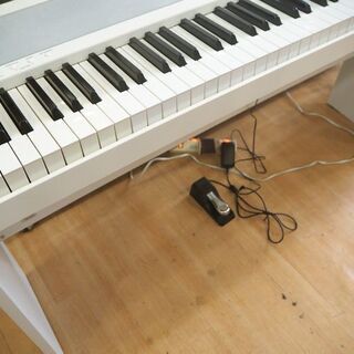 KORG B1 電子ピアノ 2015年製 スタンド付 ホワイト