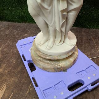 ライトスタンド彫像　