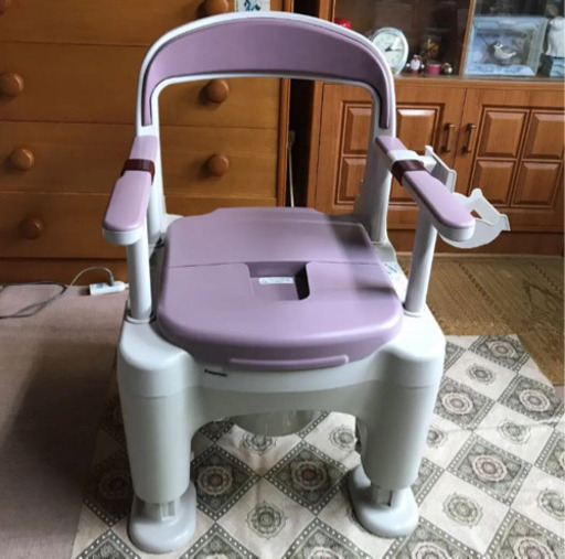 美品！介護用品(中古)【ポータブルトイレ】〈座楽〉ラフィーネ