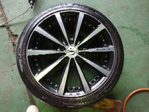 さらに値下げ】VOXY 215/45/R18 ｺｽﾐｯｸ ｻｳﾞｧﾃｨｰﾆ ｳﾞｧﾈｯｻ (あいちゃん  