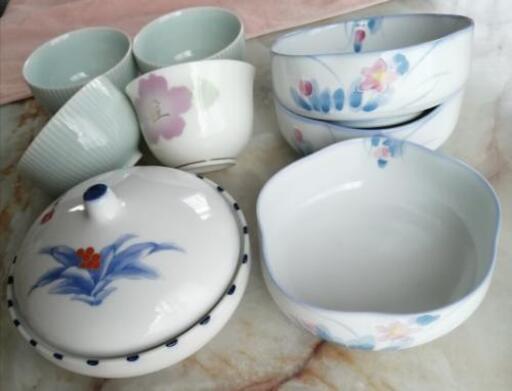 蓋付椀　湯呑み茶碗　鉢　皿　8個