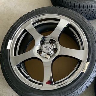 スタッドレ付き　アルミホイール　４本セット　215/45R17．プリウス　30系、50系　スバルの一部にあいます。
