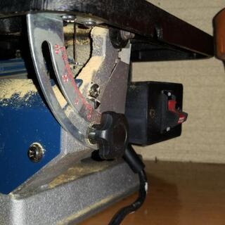 卓上糸鋸盤 DIY 工作